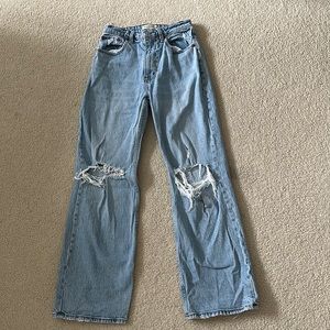 Abercrombie High Rise 90’s Relaxed Jean, Size 2